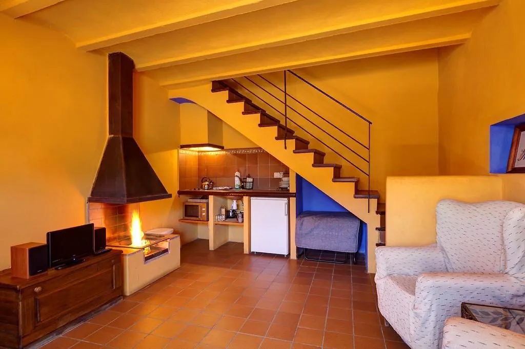 Hostal Mas Petit, Turisme Rural La Bisbal d'Emporda 0*,